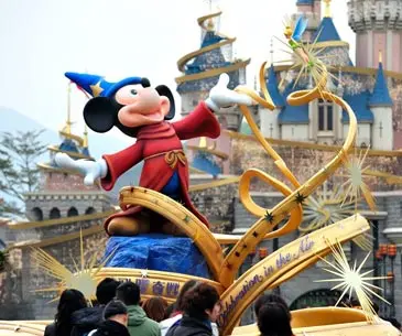 Top 9 things to do in Hong Kong & Macau